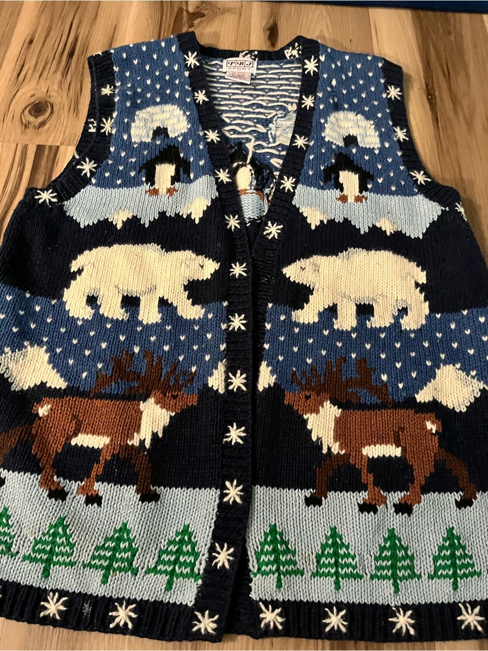 PBJ sport Elegant Vintage Penguin Polar Bear Moose  Cardigan Vest Large